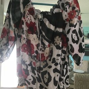 Women’s White House Black Market shirt/blouse xl